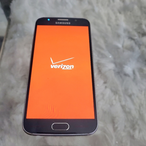 Unlocked Samsung Galaxy s5 - Picture 3 of 4